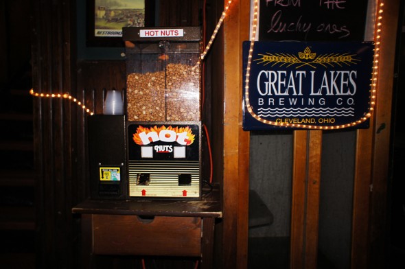 Hot Nuts bar vending machine